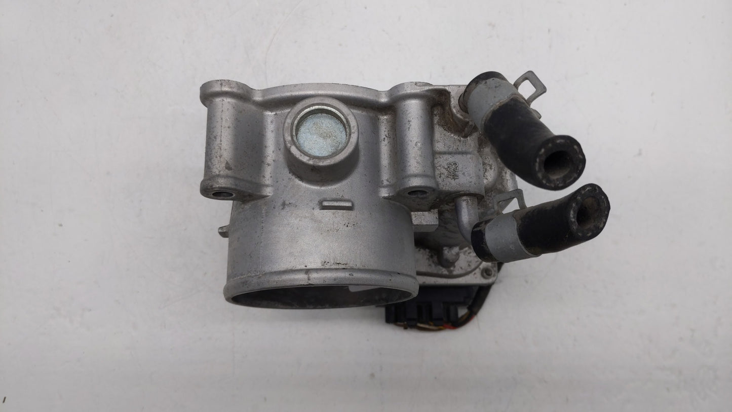 2014-2018 Kia Forte Throttle Body P/N:35100-2E710 35100-2E000 Fits Fits 2011 2012 2013 2014 2015 2016 2017 2018 2019 OEM Use