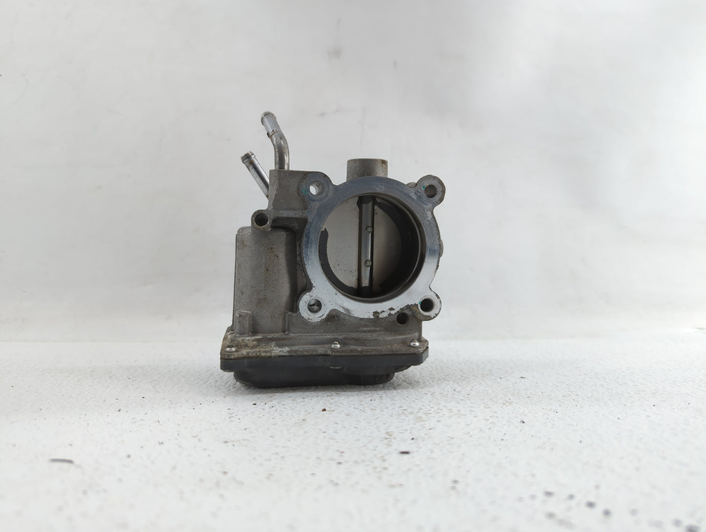 2014-2016 Kia Forte Throttle Body P/N:35100-2E400 35100-2E000 Fits Fits 2012 2013 2014 2015 2016 2018 2019 OEM Used Auto Par