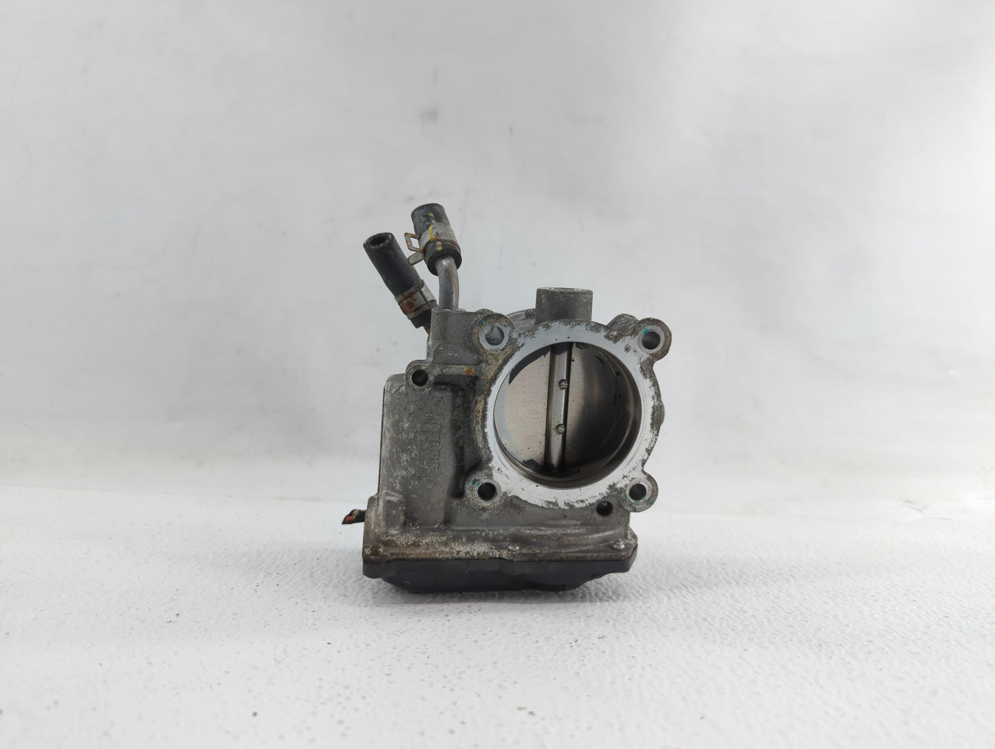 2014-2016 Kia Forte Throttle Body P/N:35100-2E400 35100-2E000 Fits Fits 2012 2013 2014 2015 2016 2018 2019 OEM Used Auto Par