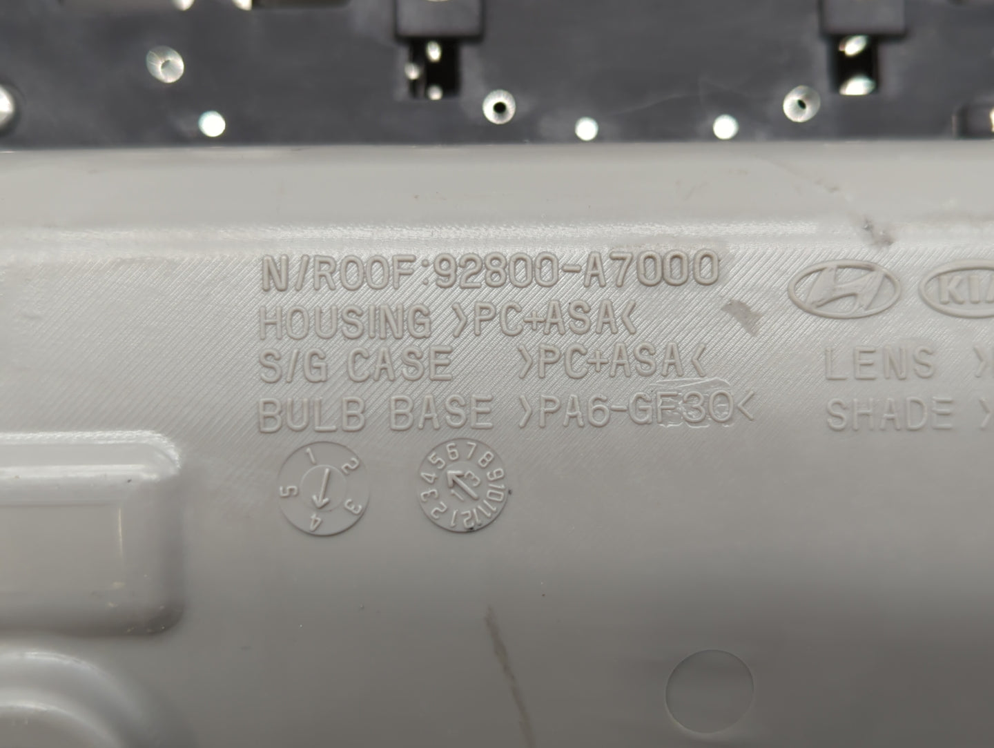 2015 Kia Forte Overhead Roof Console - Oemusedautoparts1.com