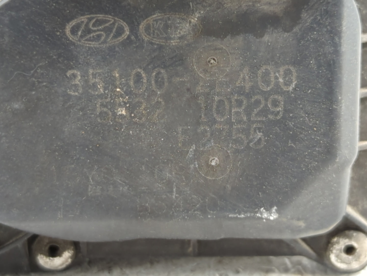 2014-2016 Kia Forte Throttle Body P/N:35100-2E400 35100-2E000 Fits Fits 2012 2013 2014 2015 2016 2018 2019 OEM Used Auto Par