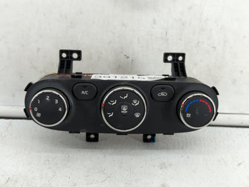 2014-2016 Kia Forte Climate Control Module Temperature AC/Heater Replacement P/N:97250-A7051WK 97250-A7052WK Fits OEM Used A