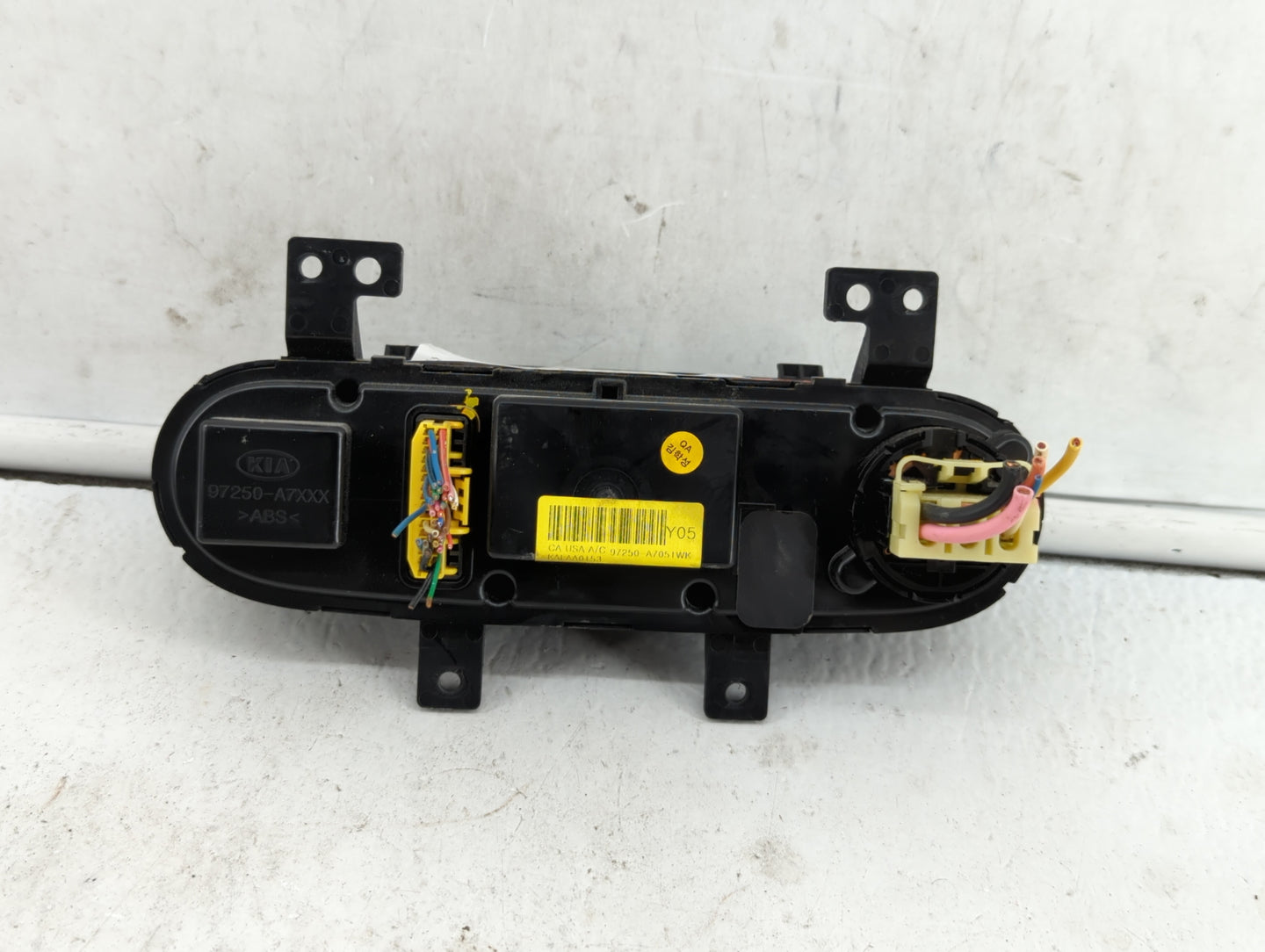 2014-2016 Kia Forte Climate Control Module Temperature AC/Heater Replacement P/N:97250-A7051WK 97250-A7052WK Fits OEM Used A