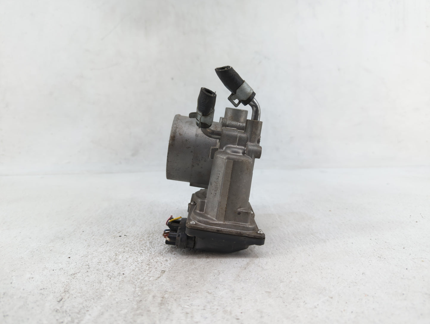 2014-2016 Kia Forte Throttle Body P/N:35100-2E400 35100-2E000 Fits Fits 2012 2013 2014 2015 2016 2018 2019 OEM Used Auto Par