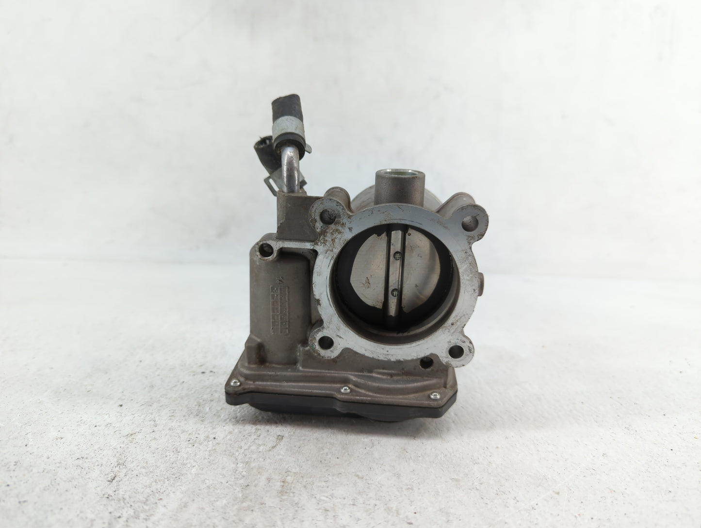 2014-2016 Kia Forte Throttle Body P/N:35100-2E400 35100-2E000 Fits Fits 2012 2013 2014 2015 2016 2018 2019 OEM Used Auto Par