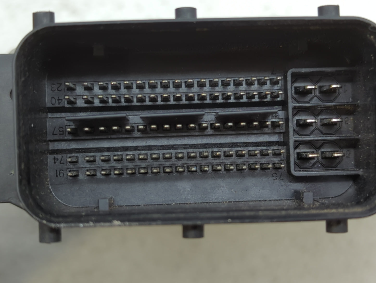 2015 Kia Forte PCM Engine Control Computer ECU ECM PCU OEM P/N:39133-2EYB4 39133-2EYB6 Fits OEM Used Auto Parts - Oemusedaut
