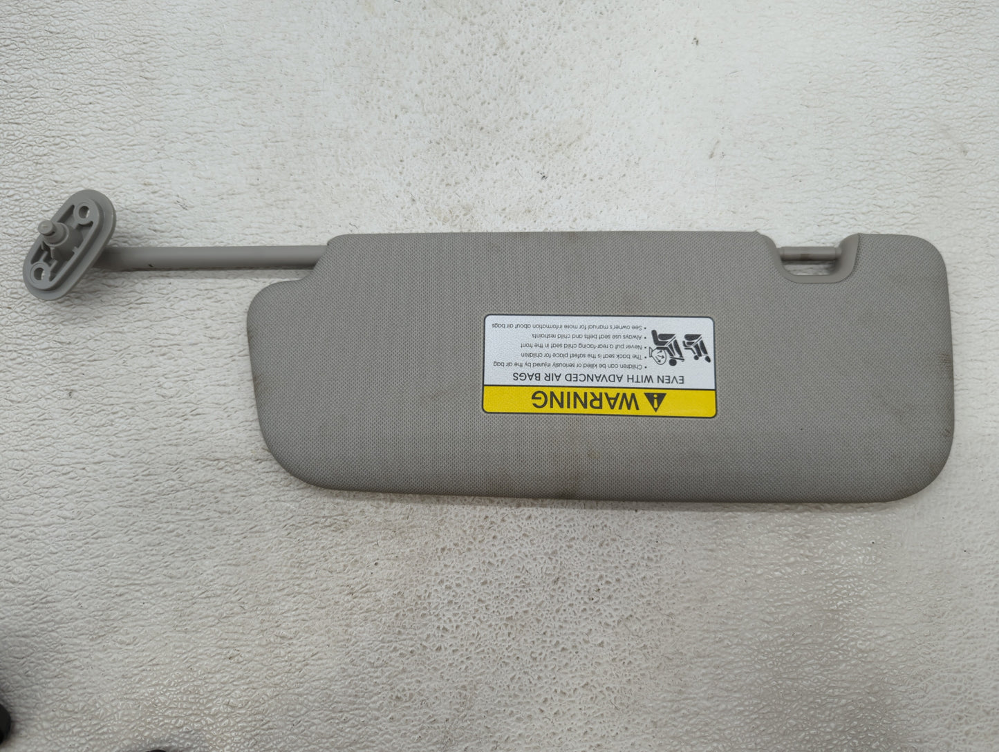 2014-2016 Kia Forte Sun Visor Shade Replacement Passenger Right Mirror Fits Fits 2014 2015 2016 OEM Used Auto Parts - Oemuse