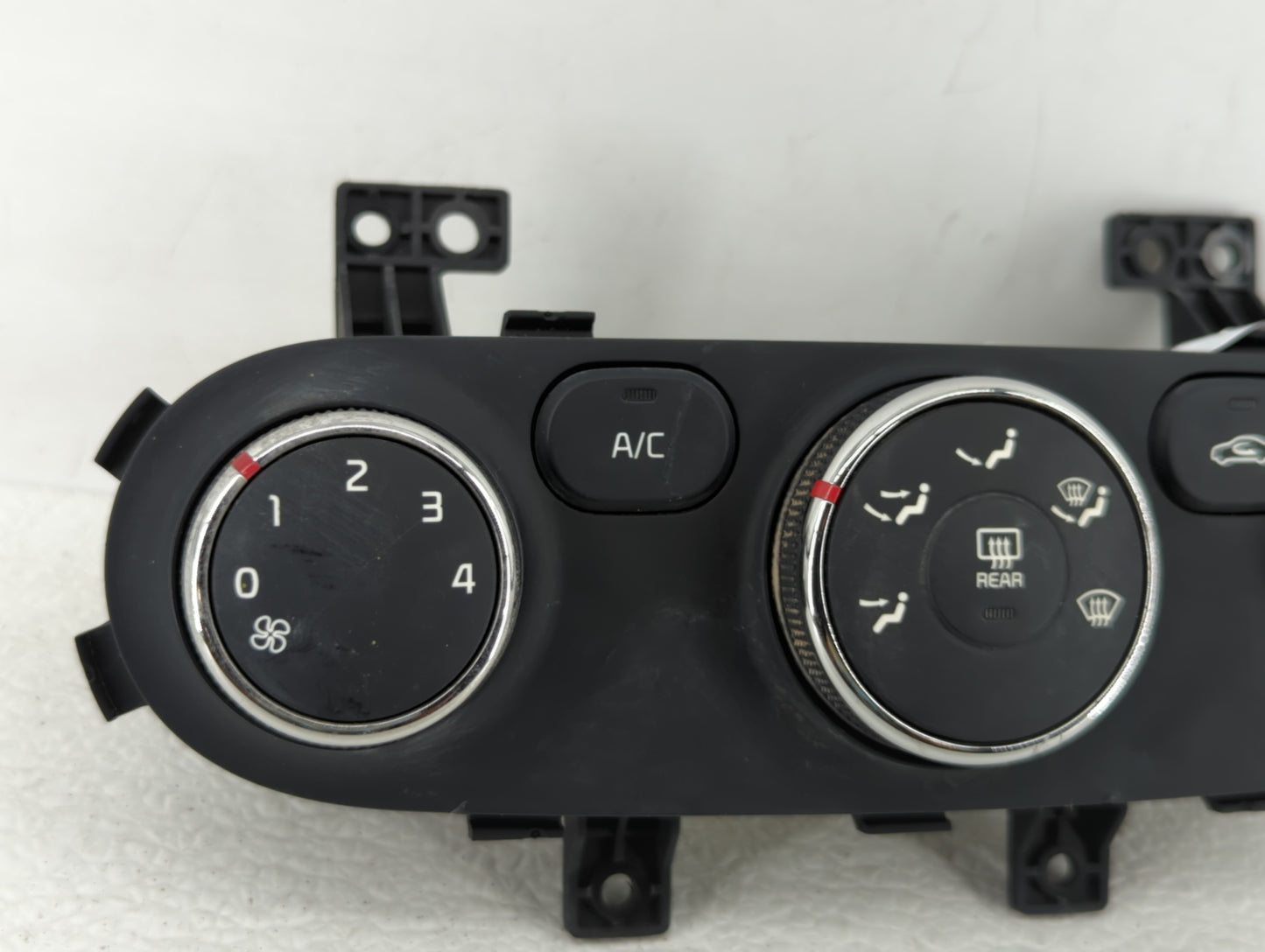 2014-2016 Kia Forte Climate Control Module Temperature AC/Heater Replacement P/N:97250-A7XXX 97250-A7050WK Fits OEM Used Aut