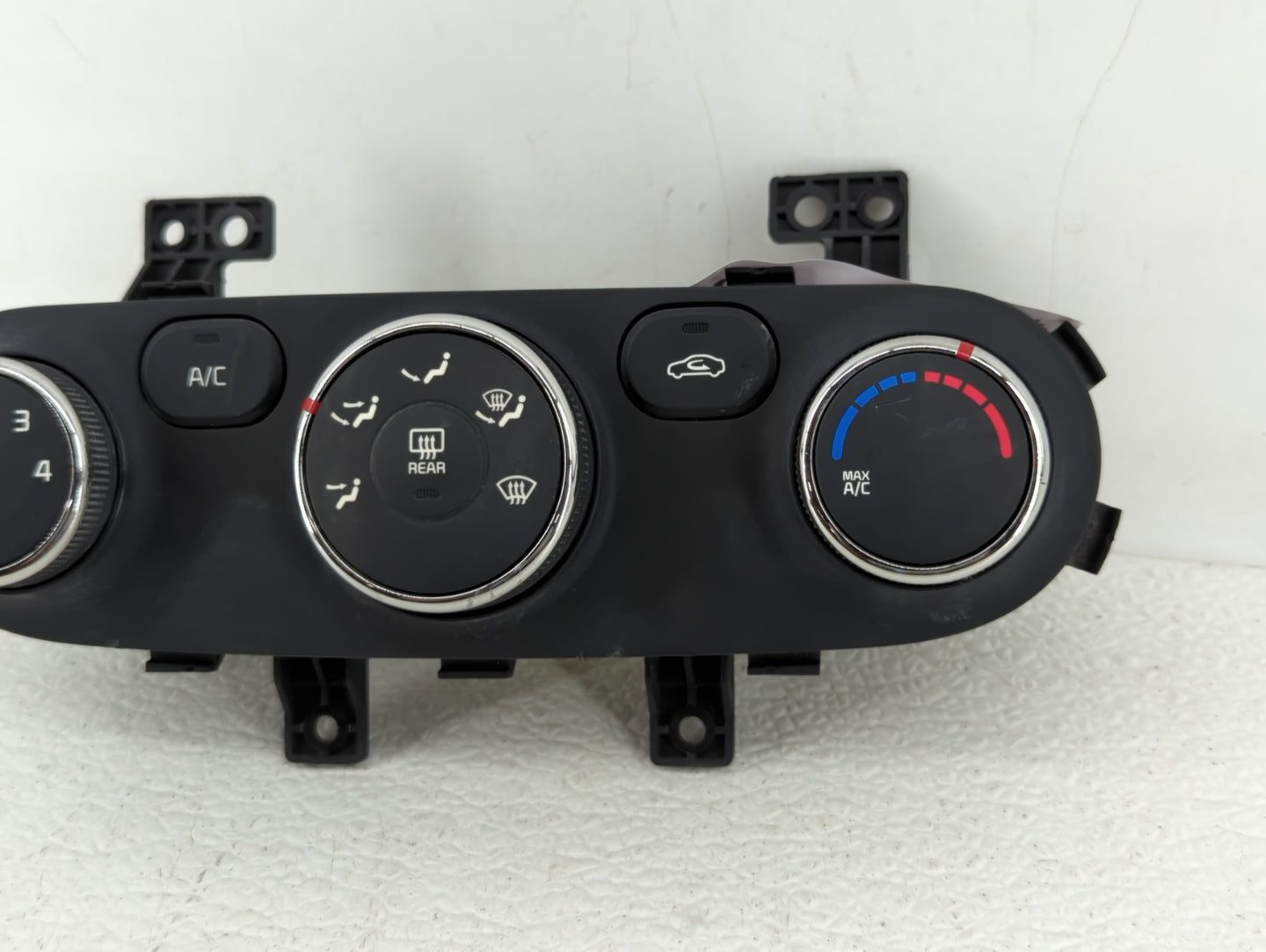 2014-2016 Kia Forte Climate Control Module Temperature AC/Heater Replacement P/N:97250-A7XXX 97250-A7050WK Fits OEM Used Aut