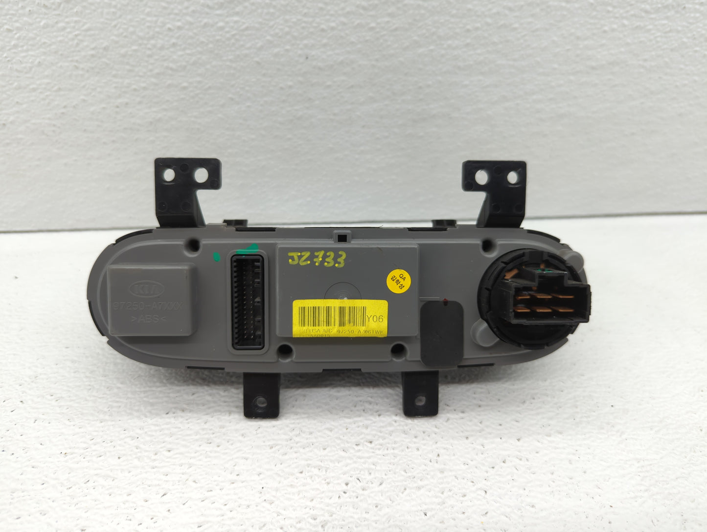 2014-2016 Kia Forte Climate Control Module Temperature AC/Heater Replacement P/N:97250-A7061WK 97250-A7XXX Fits OEM Used Aut