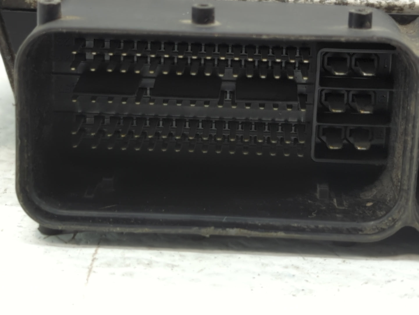 2015 Kia Forte PCM Engine Control Computer ECU ECM PCU OEM P/N:39101-2EXB5 Fits OEM Used Auto Parts - Oemusedautoparts1.com