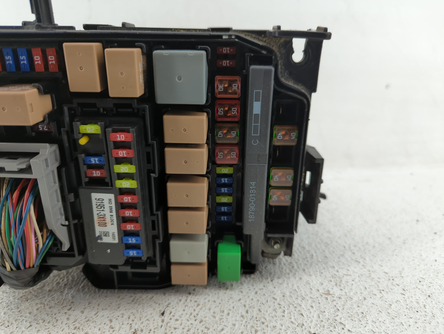 2014-2016 Kia Forte Fusebox Fuse Box Panel Relay Module P/N:91212-A7613 Fits Fits 2014 2015 2016 OEM Used Auto Parts - Oemus