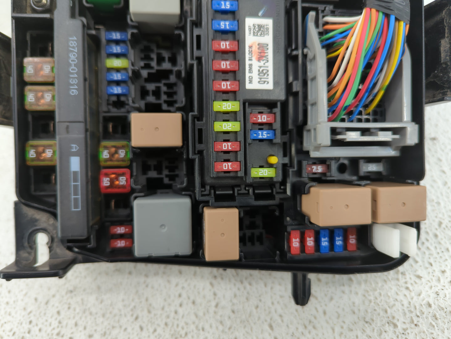2014-2016 Kia Forte Fusebox Fuse Box Panel Relay Module P/N:91209-A7192 91951-3X100 Fits Fits 2014 2015 2016 OEM Used Auto P