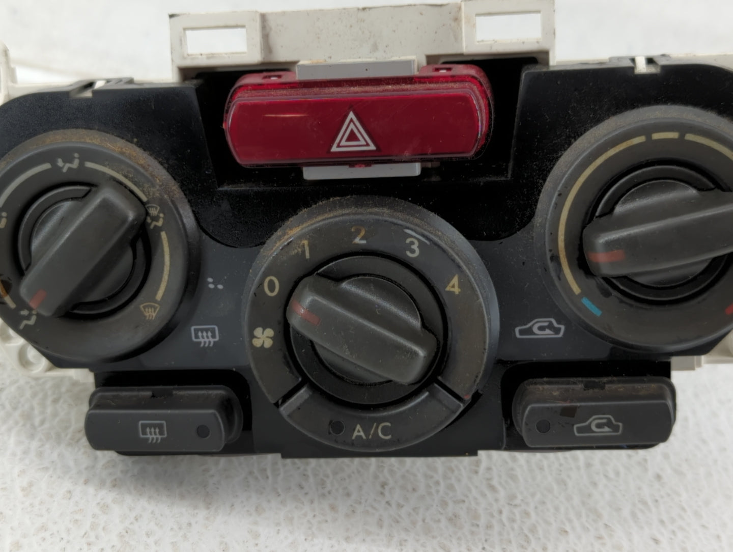 2014-2016 Kia Forte Climate Control Module Temperature AC/Heater Replacement P/N:72311SC011 Fits Fits 2014 2015 2016 OEM Use