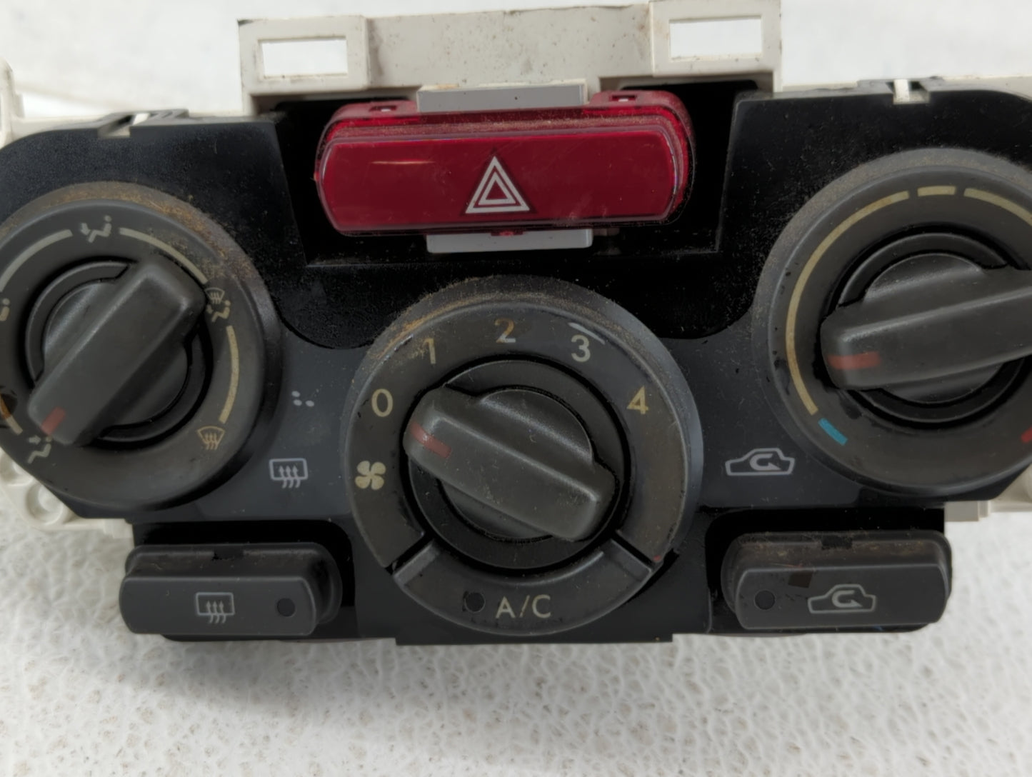 2014-2016 Kia Forte Climate Control Module Temperature AC/Heater Replacement P/N:72311SC011 Fits Fits 2014 2015 2016 OEM Use
