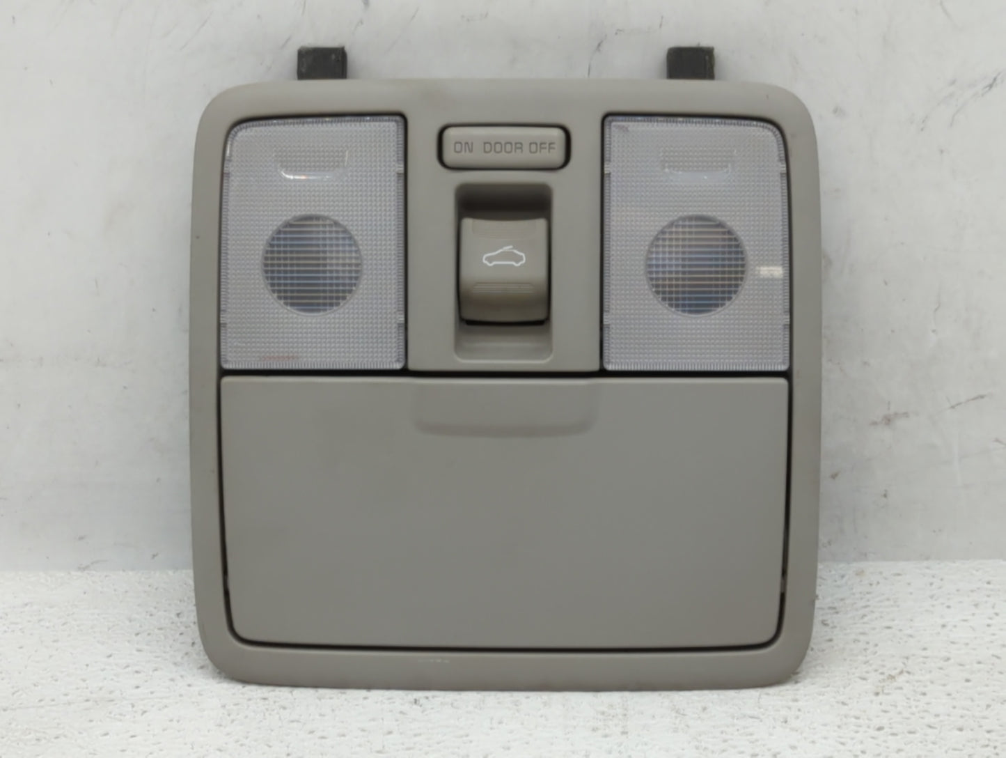 2014-2018 Kia Forte Overhead Roof Console Grey 513419 - Oemusedautoparts1.com