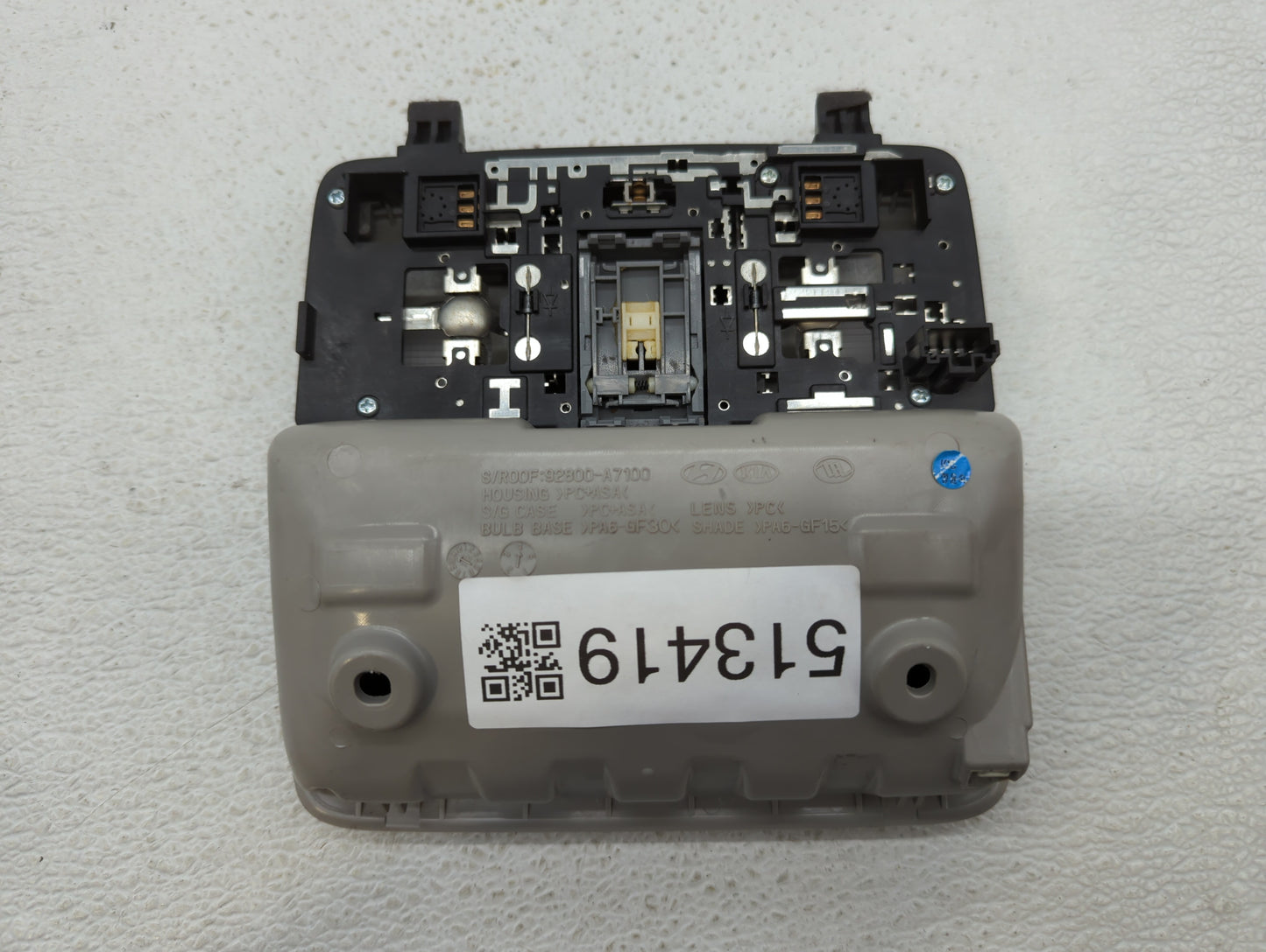 2014-2018 Kia Forte Overhead Roof Console Grey 513419 - Oemusedautoparts1.com