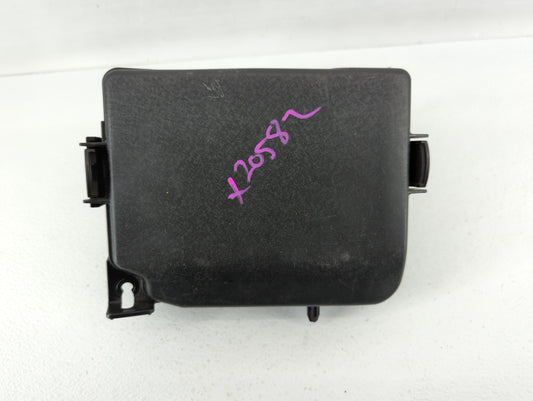 2014-2016 Kia Forte Fusebox Fuse Box Panel Relay Module P/N:91204-A7982 Fits Fits 2014 2015 2016 OEM Used Auto Parts - Oemus