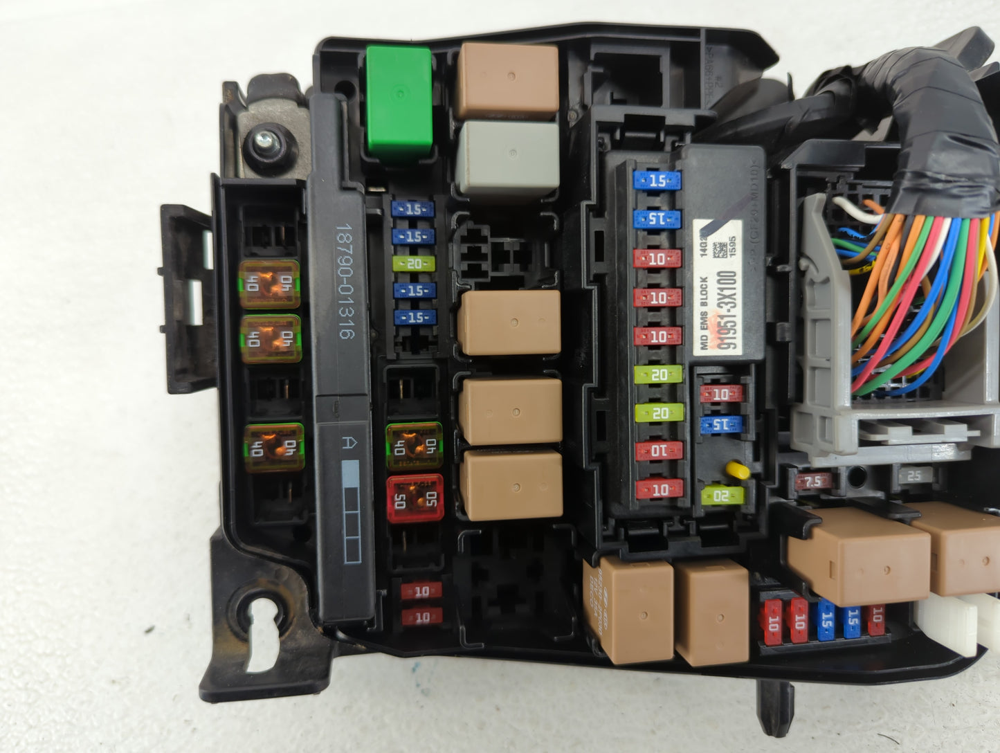 2014-2016 Kia Forte Fusebox Fuse Box Panel Relay Module P/N:912070C92 91207A7922 Fits Fits 2014 2015 2016 OEM Used Auto Part