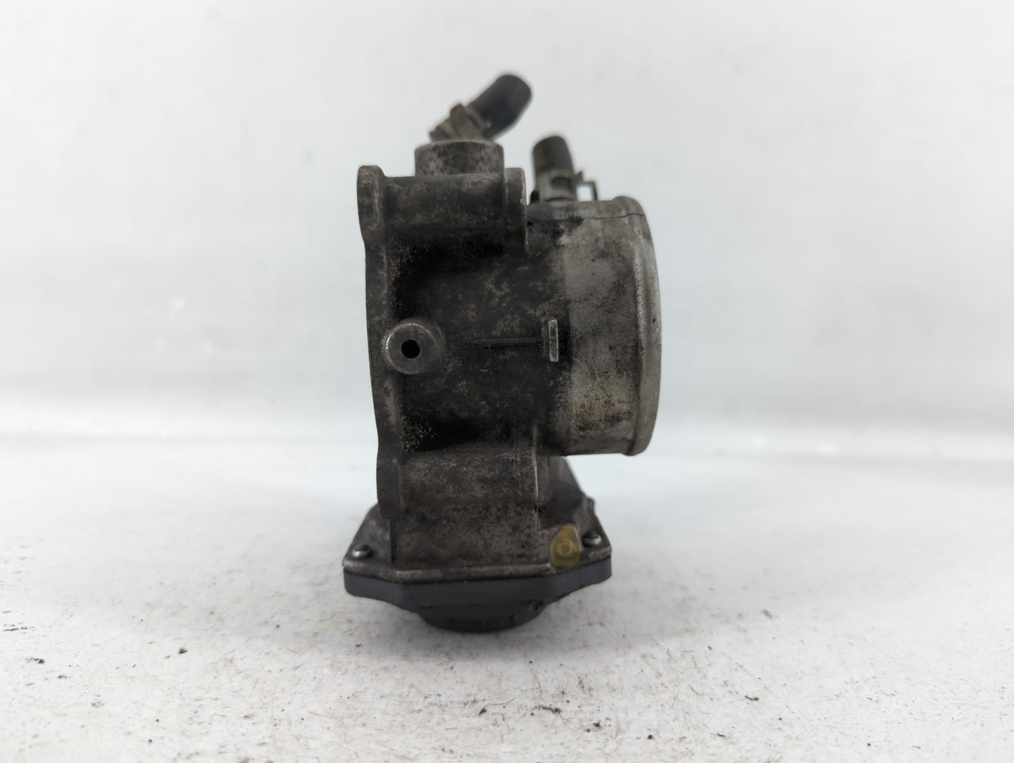2014-2018 Kia Forte Throttle Body P/N:35100-2E000 Fits Fits 2011 2012 2013 2014 2015 2016 2017 2018 2019 2020 2021 OEM Used 