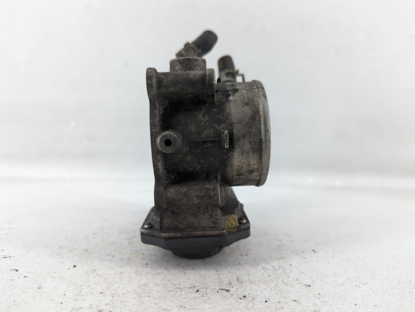 2014-2018 Kia Forte Throttle Body P/N:35100-2E000 Fits Fits 2011 2012 2013 2014 2015 2016 2017 2018 2019 2020 2021 OEM Used 