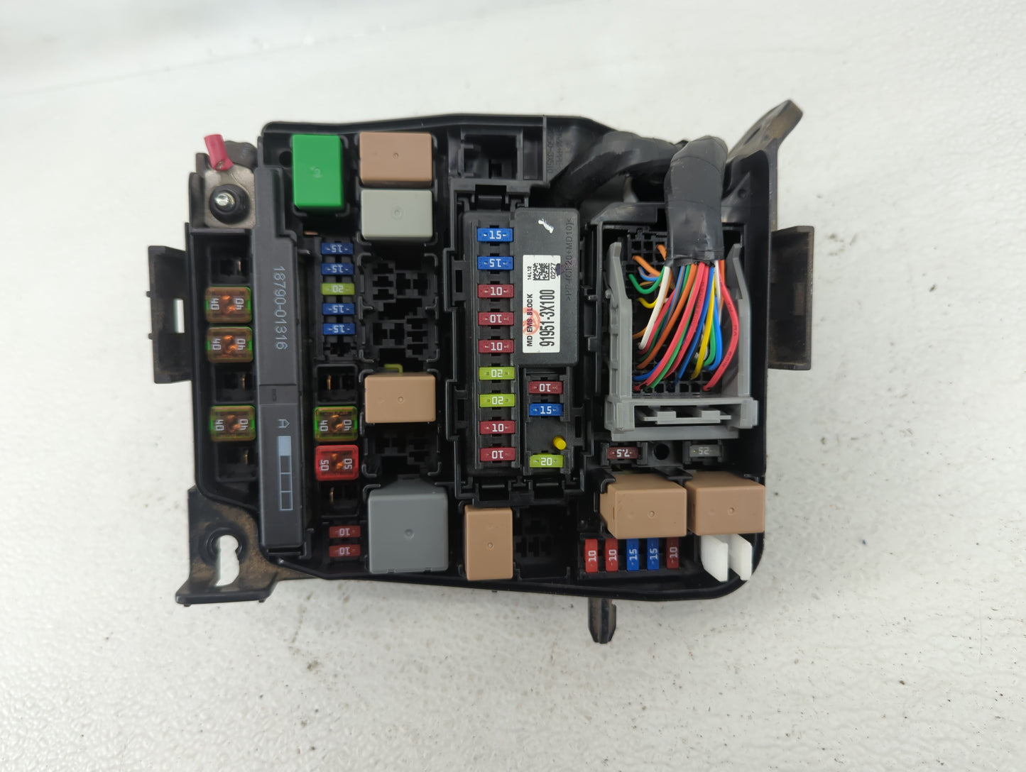 2014-2016 Kia Forte Fusebox Fuse Box Panel Relay Module P/N:91204 A7332 Fits Fits 2014 2015 2016 OEM Used Auto Parts - Oemus