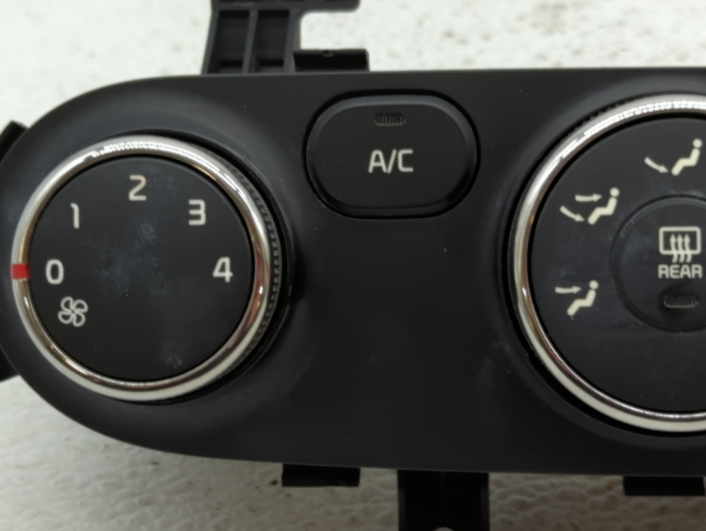 2014-2016 Kia Forte Climate Control Module Temperature AC/Heater Replacement P/N:97250-A7XXX 97250-A7061WK Fits OEM Used Aut