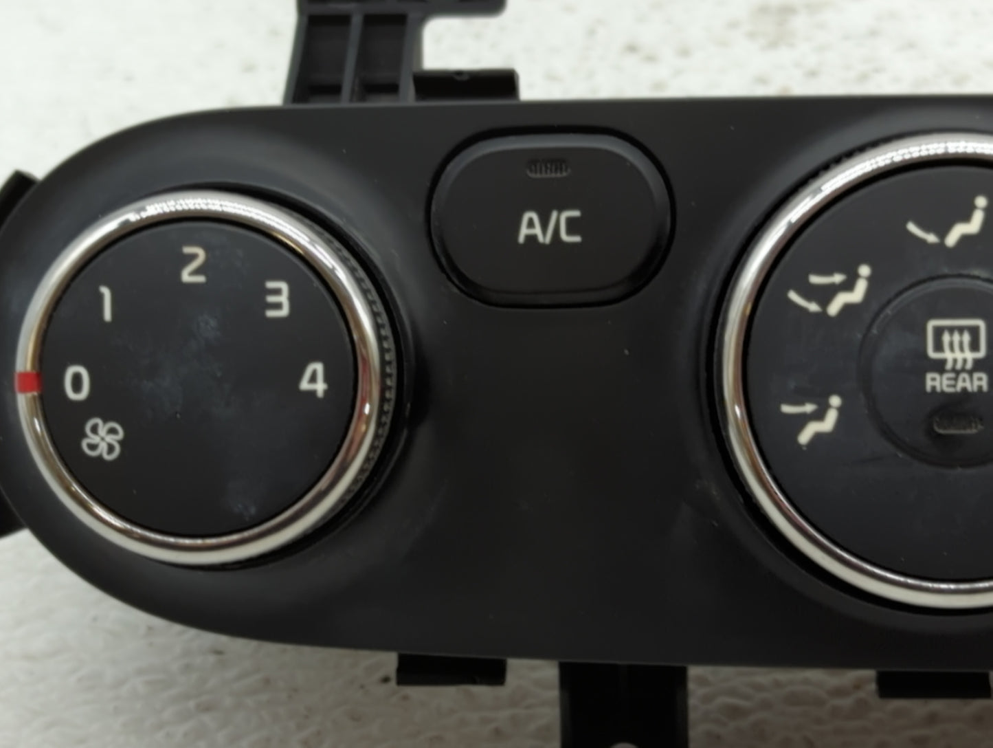 2014-2016 Kia Forte Climate Control Module Temperature AC/Heater Replacement P/N:97250-A7XXX 97250-A7061WK Fits OEM Used Aut