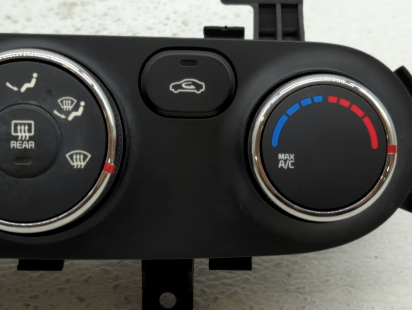 2014-2016 Kia Forte Climate Control Module Temperature AC/Heater Replacement P/N:97250-A7XXX 97250-A7061WK Fits OEM Used Aut