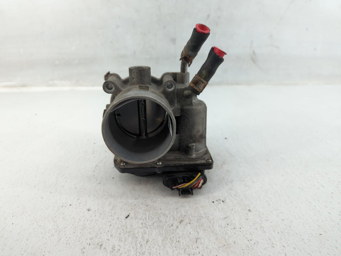 2014-2016 Kia Forte Throttle Body P/N:35100-2E400 Fits Fits 2012 2013 2014 2015 2016 2018 2019 2020 2021 OEM Used Auto Parts