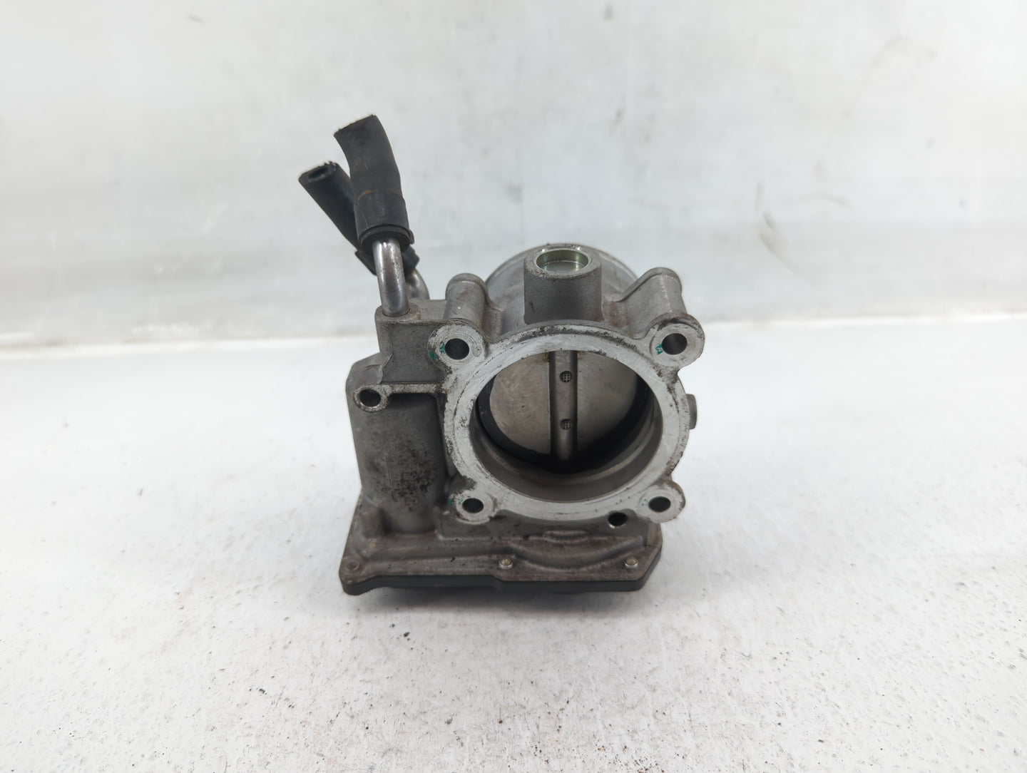 2014-2018 Kia Forte Throttle Body P/N:35100-2E000 Fits Fits 2011 2012 2013 2014 2015 2016 2017 2018 2019 2020 2021 OEM Used 