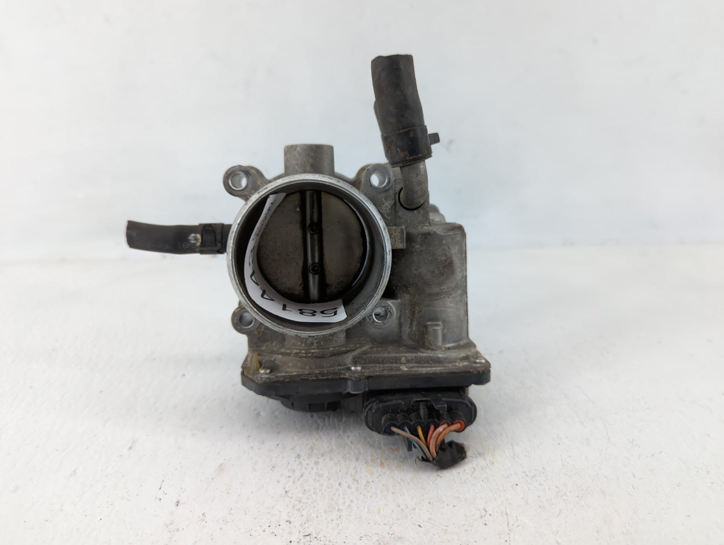 2014-2016 Kia Forte Throttle Body P/N:35100-2B320 Fits Fits 2013 2014 2015 2016 OEM Used Auto Parts - Oemusedautoparts1.com