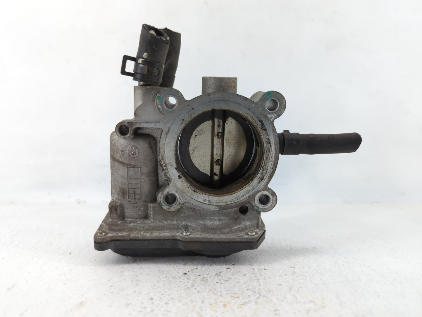 2014-2016 Kia Forte Throttle Body P/N:35100-2B320 Fits Fits 2013 2014 2015 2016 OEM Used Auto Parts - Oemusedautoparts1.com