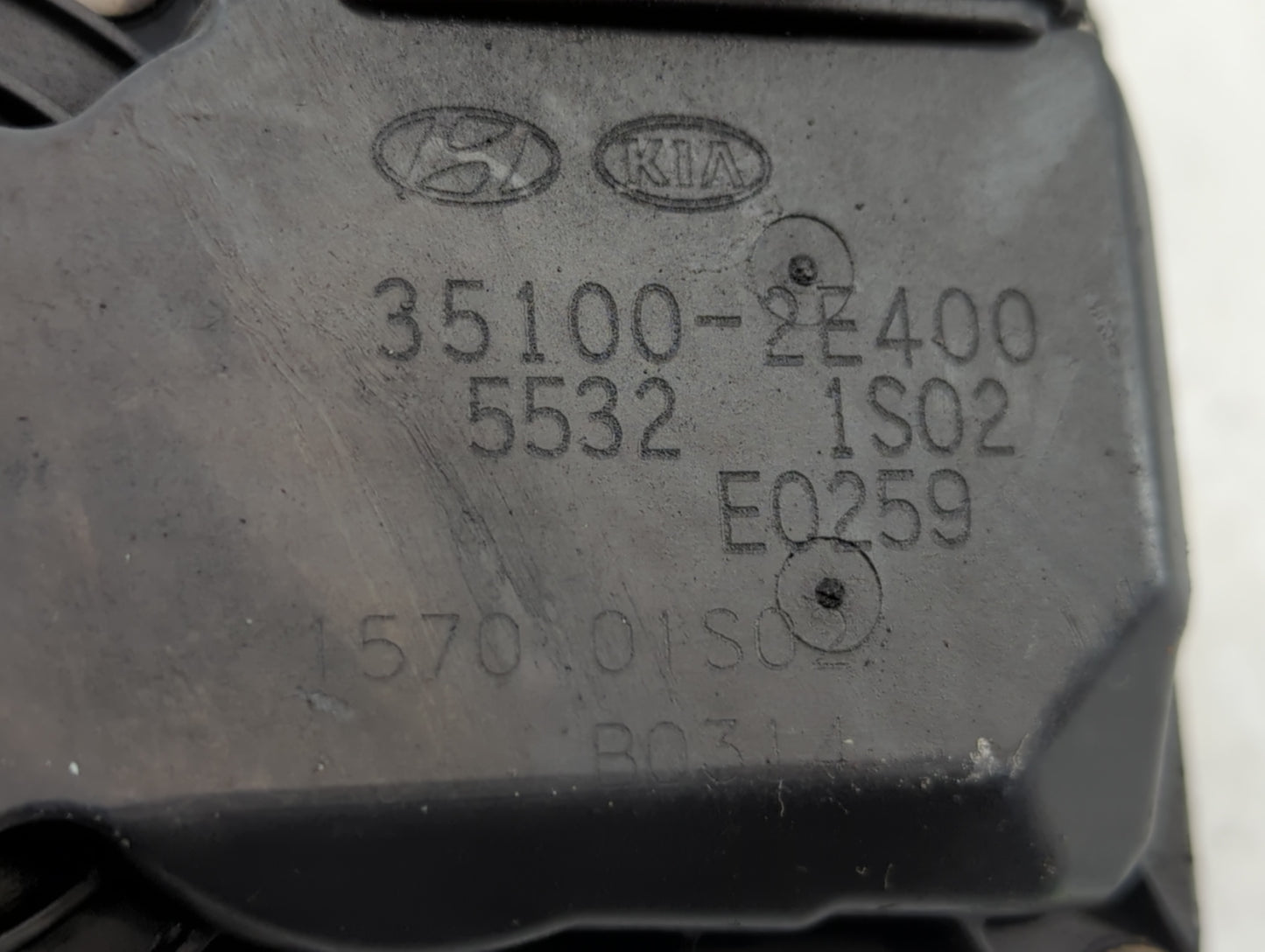 2014-2016 Kia Forte Throttle Body P/N:35100-2E400 Fits Fits 2012 2013 2014 2015 2016 2018 2019 2020 2021 OEM Used Auto Parts