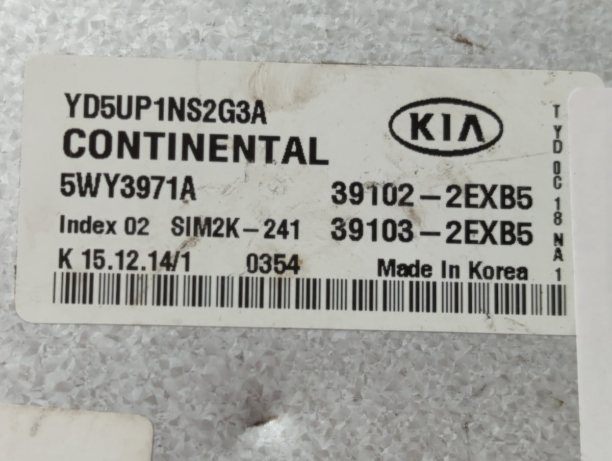 2015 Kia Forte PCM Engine Control Computer ECU ECM PCU OEM P/N:39103-2EXB5 39102-2EXB5 OEM Used Auto Parts - Oemusedautopart