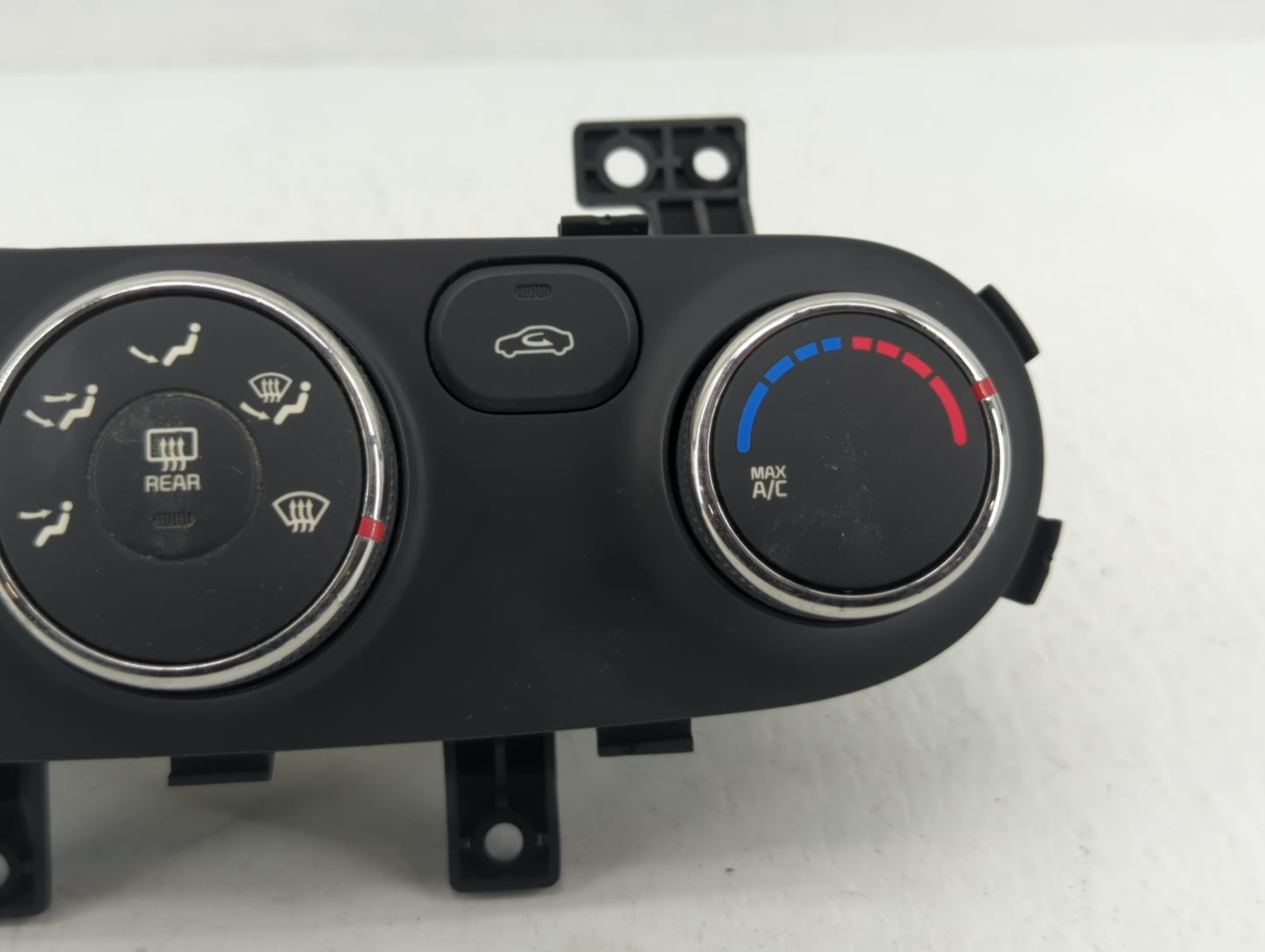 2014-2016 Kia Forte Climate Control Module Temperature AC/Heater Replacement P/N:97250-A7260 97250-A7250 Fits Fits 2014 2015