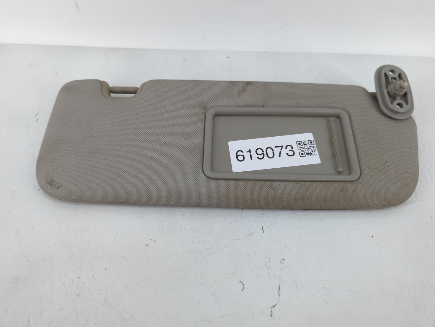 2014-2016 Kia Forte Sun Visor Shade Replacement Passenger Right Mirror Fits Fits 2014 2015 2016 OEM Used Auto Parts - Oemuse