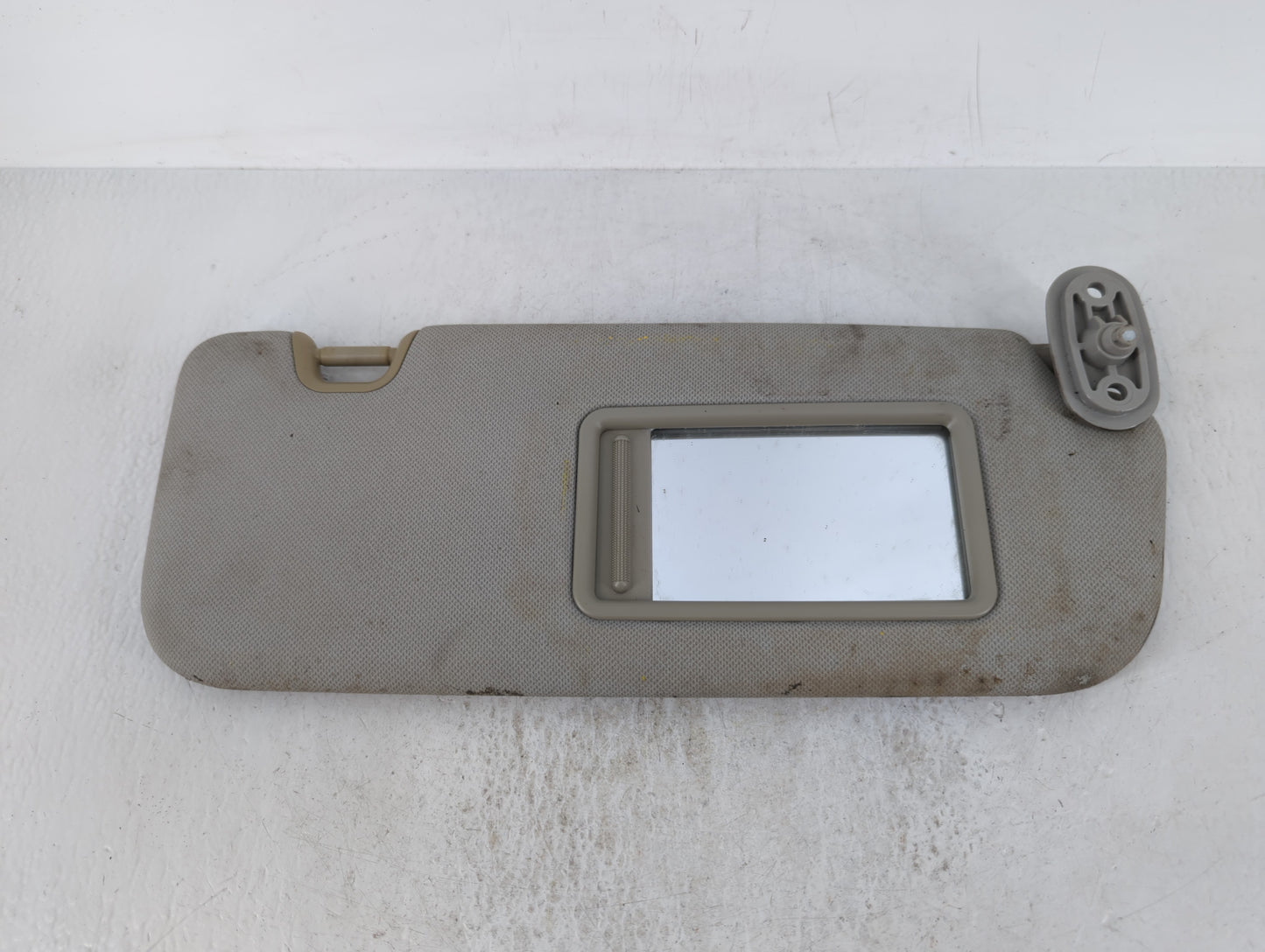 2014-2016 Kia Forte Sun Visor Shade Replacement Passenger Right Mirror Fits Fits 2014 2015 2016 OEM Used Auto Parts - Oemuse