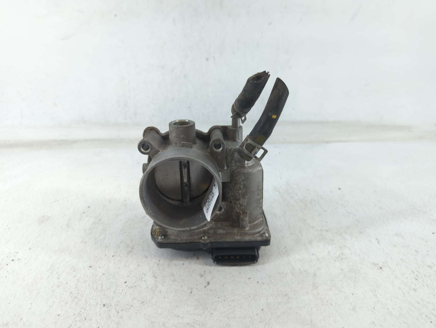 2014-2018 Kia Forte Throttle Body P/N:35100-2E000 Fits Fits 2011 2012 2013 2014 2015 2016 2017 2018 2019 2020 2021 OEM Used 