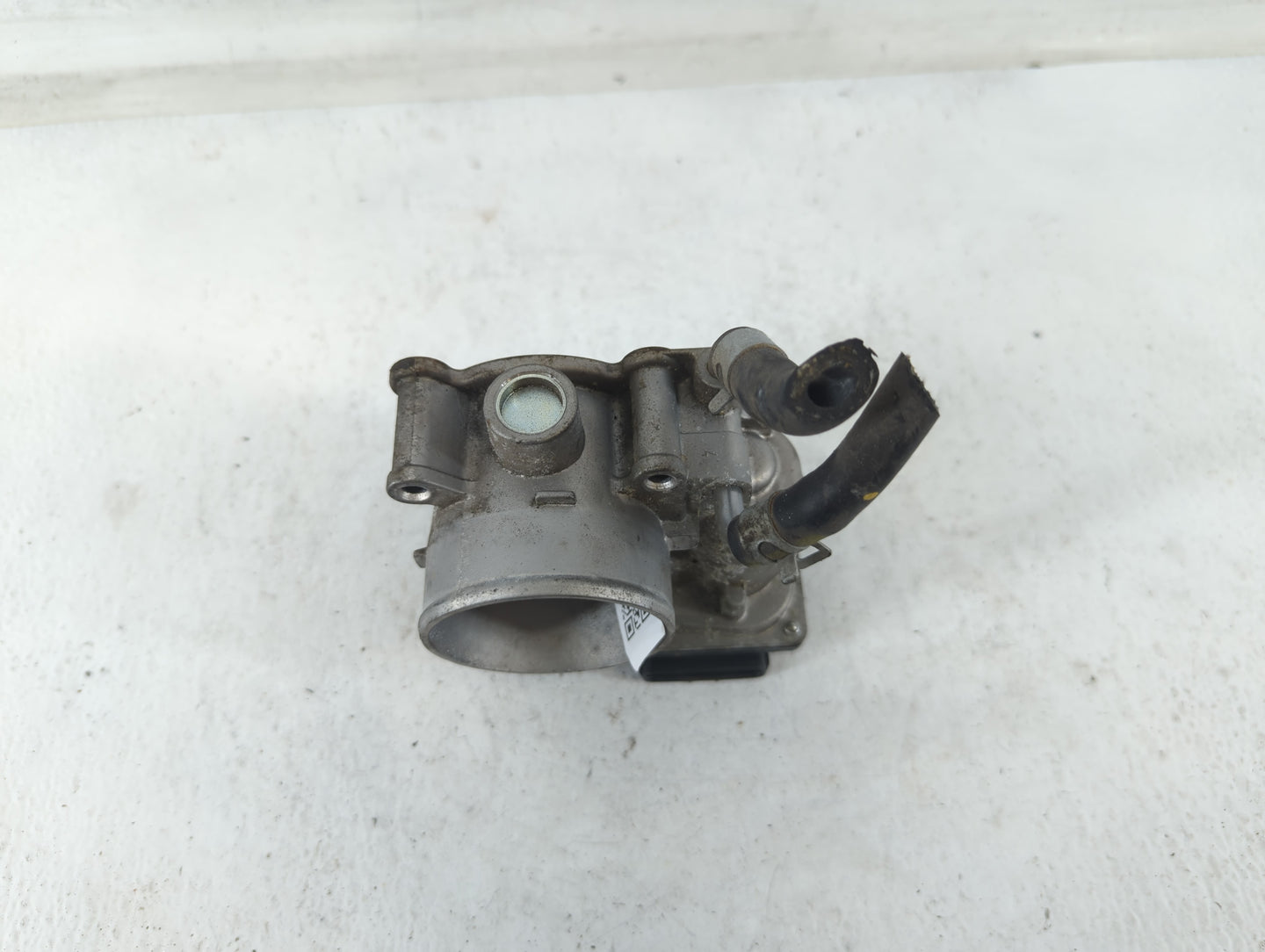 2014-2018 Kia Forte Throttle Body P/N:35100-2E000 Fits Fits 2011 2012 2013 2014 2015 2016 2017 2018 2019 2020 2021 OEM Used 