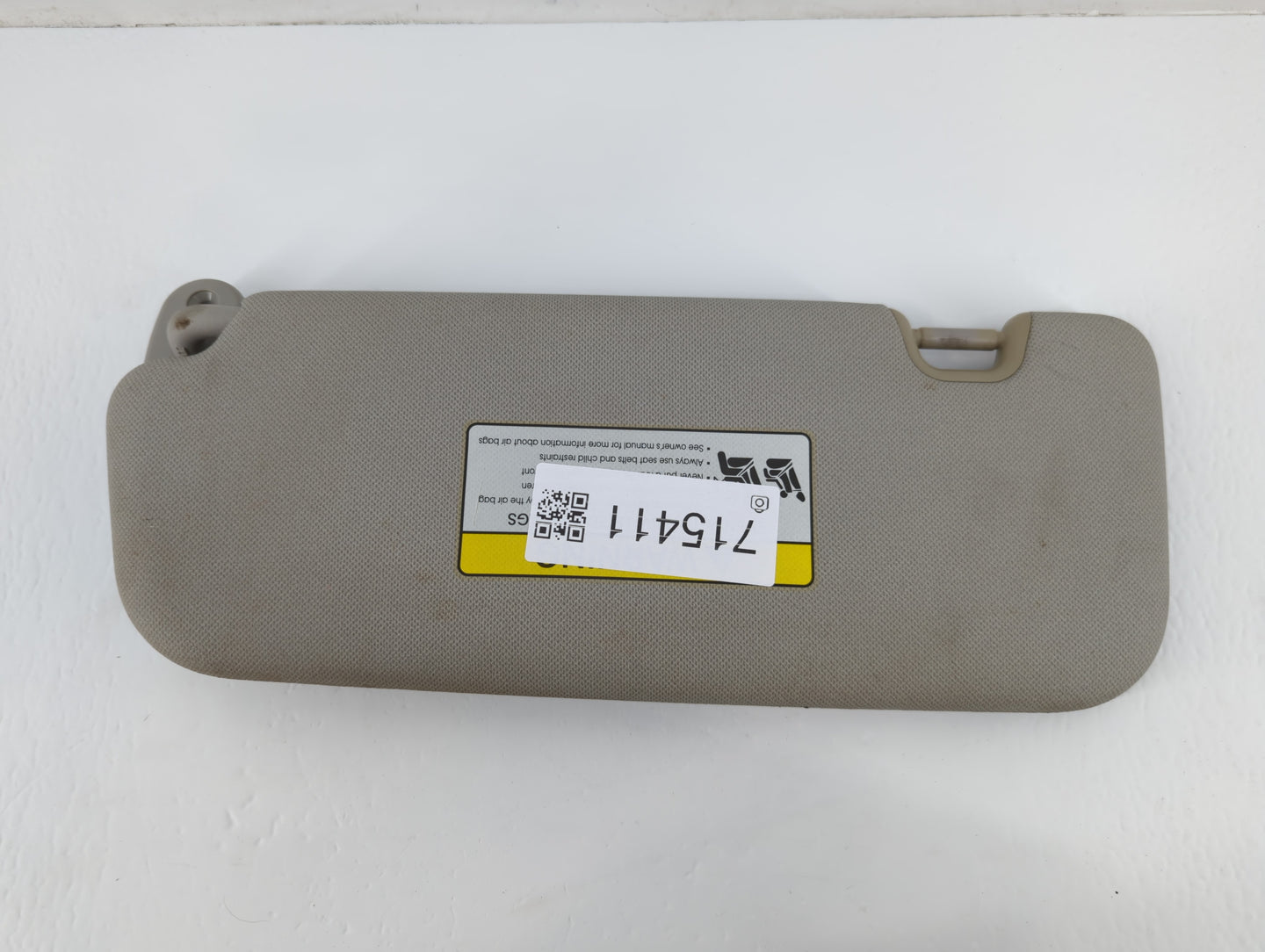 2014-2017 Kia Forte Sun Visor Shade Replacement Passenger Right Mirror Fits Fits 2014 2015 2016 2017 OEM Used Auto Parts - O