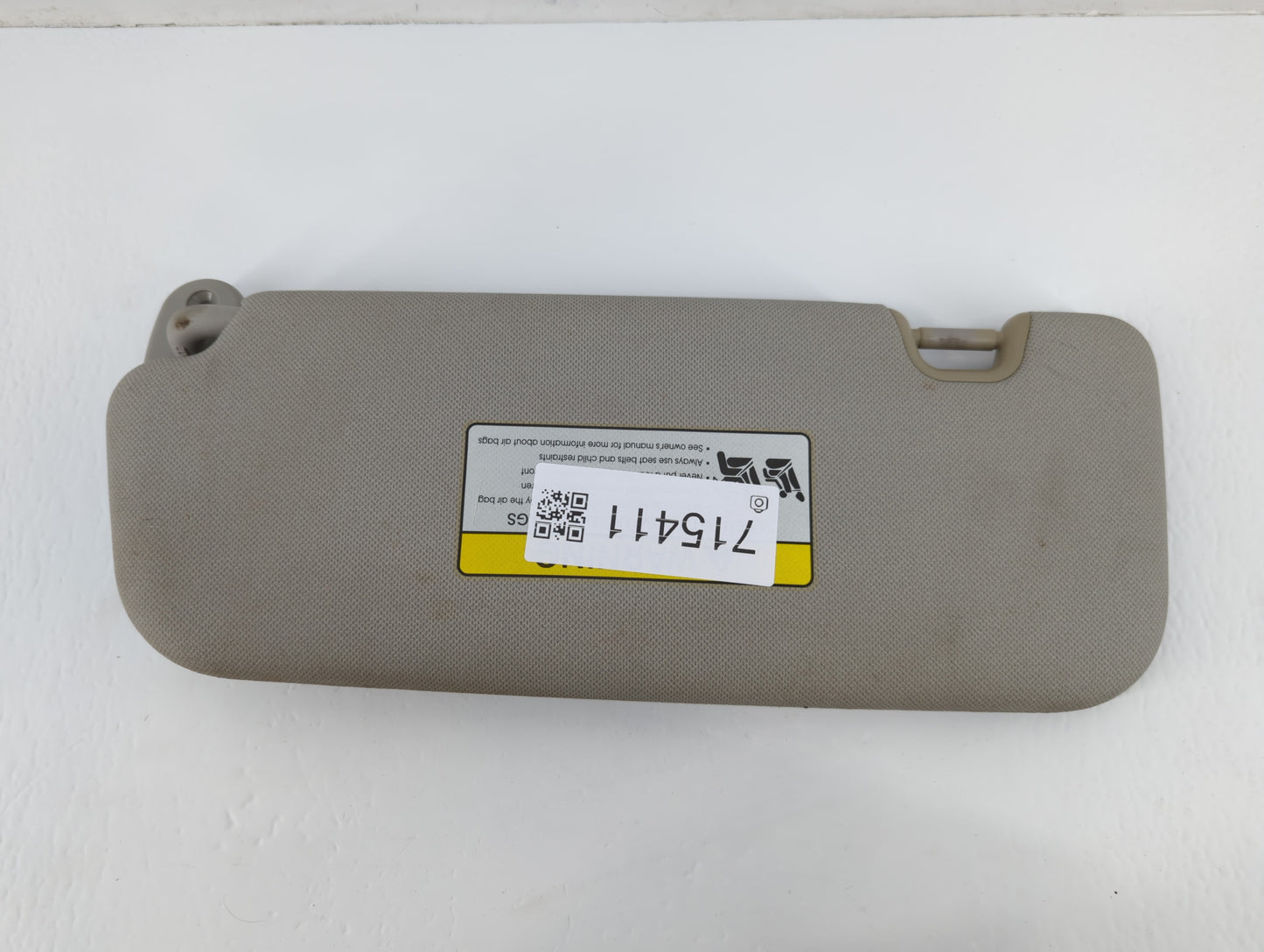 2014-2017 Kia Forte Sun Visor Shade Replacement Passenger Right Mirror Fits Fits 2014 2015 2016 2017 OEM Used Auto Parts - O