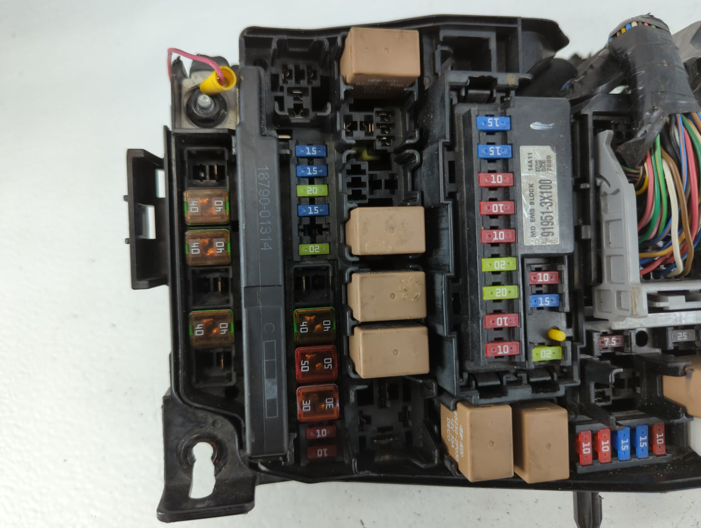 2015 Kia Forte Fusebox Fuse Box Panel Relay Module P/N:91213 A7073 91950-3X510 Fits OEM Used Auto Parts - Oemusedautoparts1.