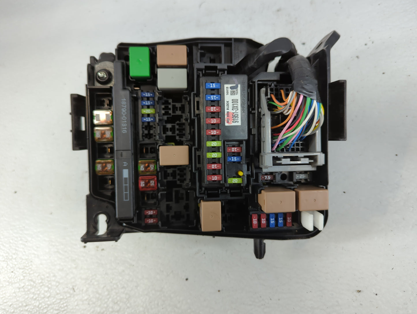 2014-2016 Kia Forte Fusebox Fuse Box Panel Relay Module P/N:91204 A7982 Fits Fits 2014 2015 2016 OEM Used Auto Parts - Oemus