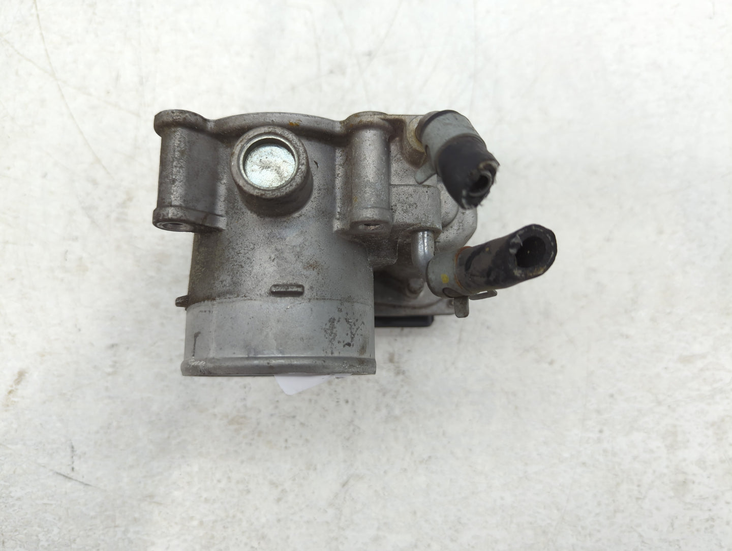 2014-2016 Kia Forte Throttle Body P/N:35100-2E400 Fits Fits 2012 2013 2014 2015 2016 2018 2019 2020 2021 OEM Used Auto Parts