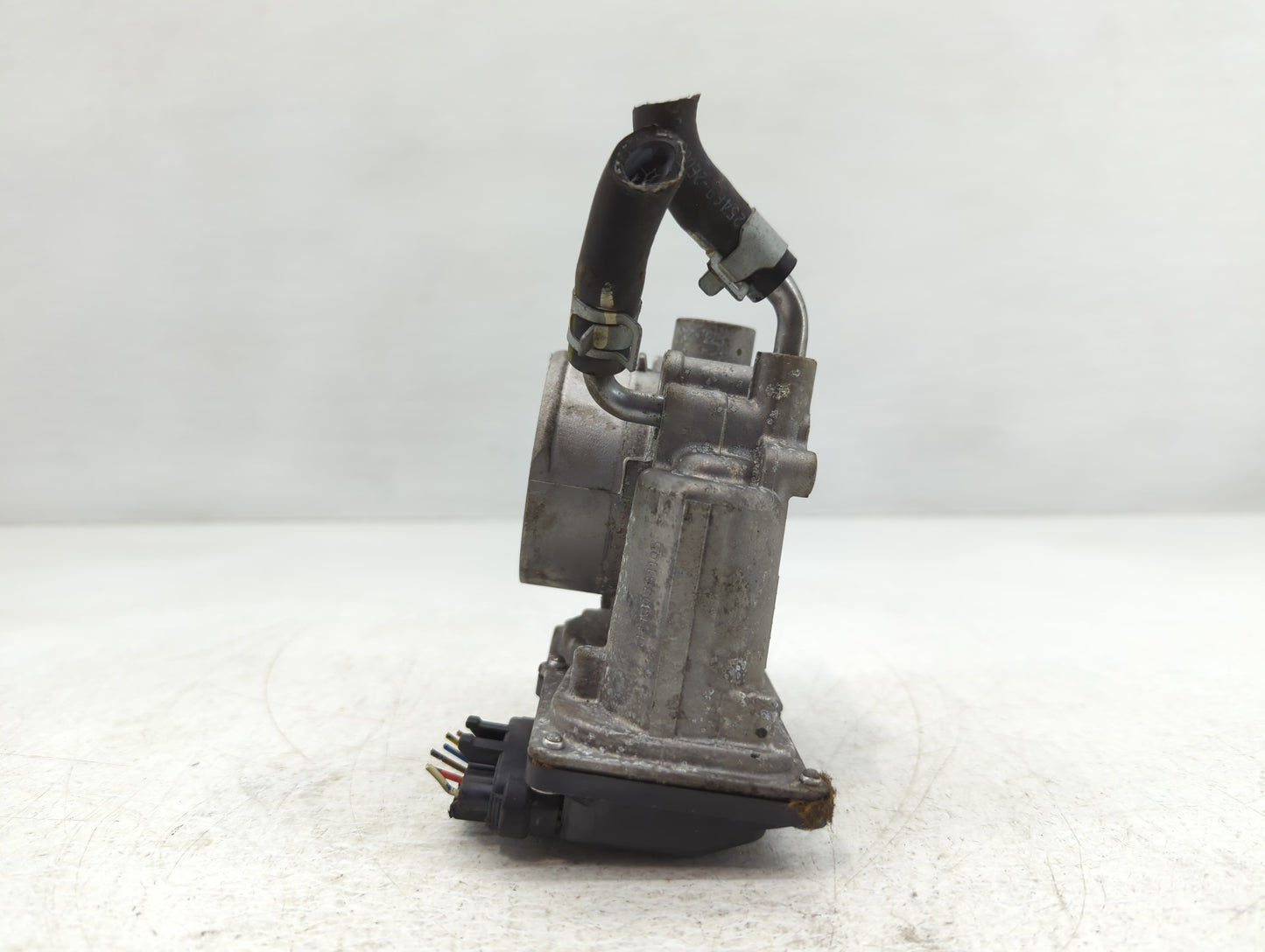 2014-2018 Kia Forte Throttle Body P/N:35100-2E000 Fits Fits 2011 2012 2013 2014 2015 2016 2017 2018 2019 2020 2021 OEM Used 