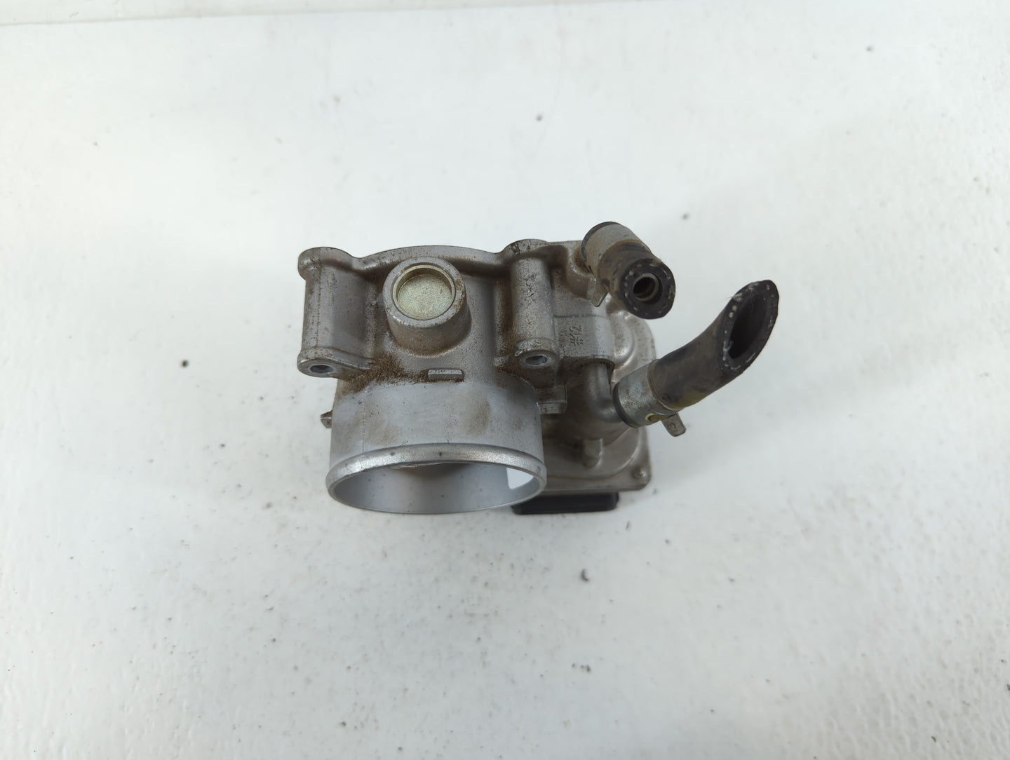 2014-2018 Kia Forte Throttle Body P/N:35100-2E000 Fits Fits 2011 2012 2013 2014 2015 2016 2017 2018 2019 2020 2021 OEM Used 