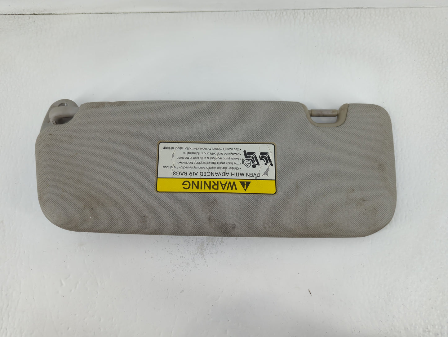 2014-2016 Kia Forte Sun Visor Shade Replacement Passenger Right Mirror Fits Fits 2014 2015 2016 OEM Used Auto Parts - Oemuse