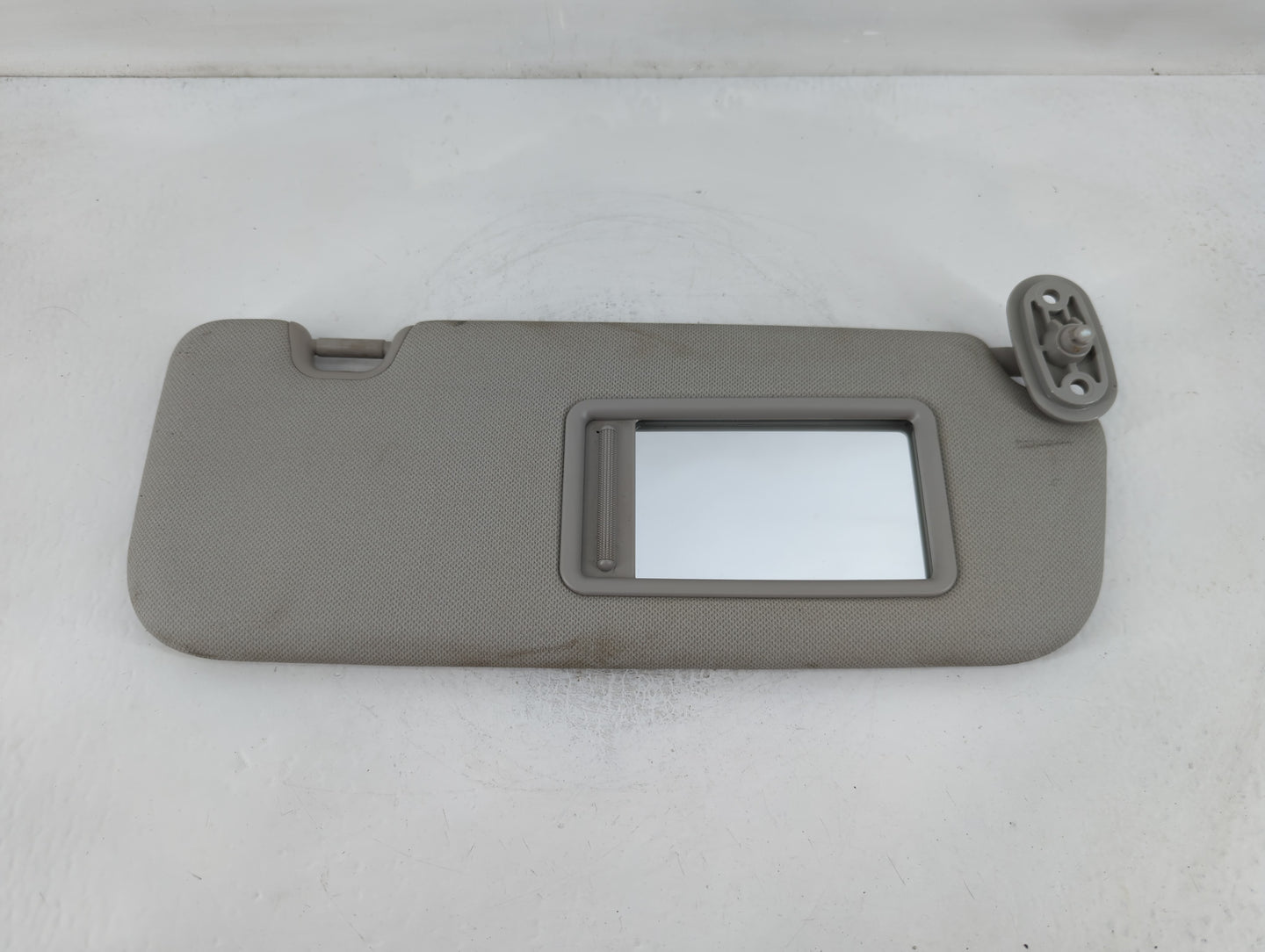 2014-2016 Kia Forte Sun Visor Shade Replacement Passenger Right Mirror Fits Fits 2014 2015 2016 OEM Used Auto Parts - Oemuse