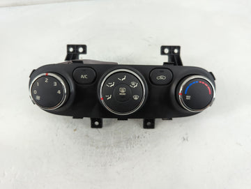 2014-2016 Kia Forte Climate Control Module Temperature AC/Heater Replacement P/N:97250-A7250 Fits Fits 2014 2015 2016 OEM Us